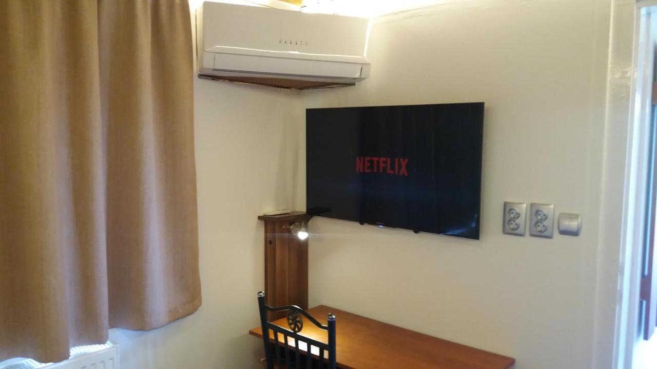 Panorama Apartmanhaz Estergon Dış mekan fotoğraf